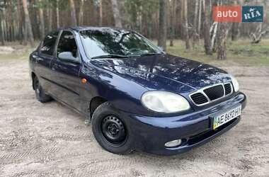 Седан Daewoo Lanos 2002 в Павлограді