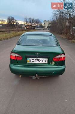 Седан Daewoo Lanos 2001 в Дрогобичі