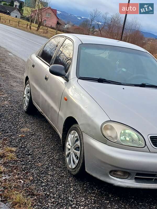 Седан Daewoo Lanos 1998 в Дрогобичі