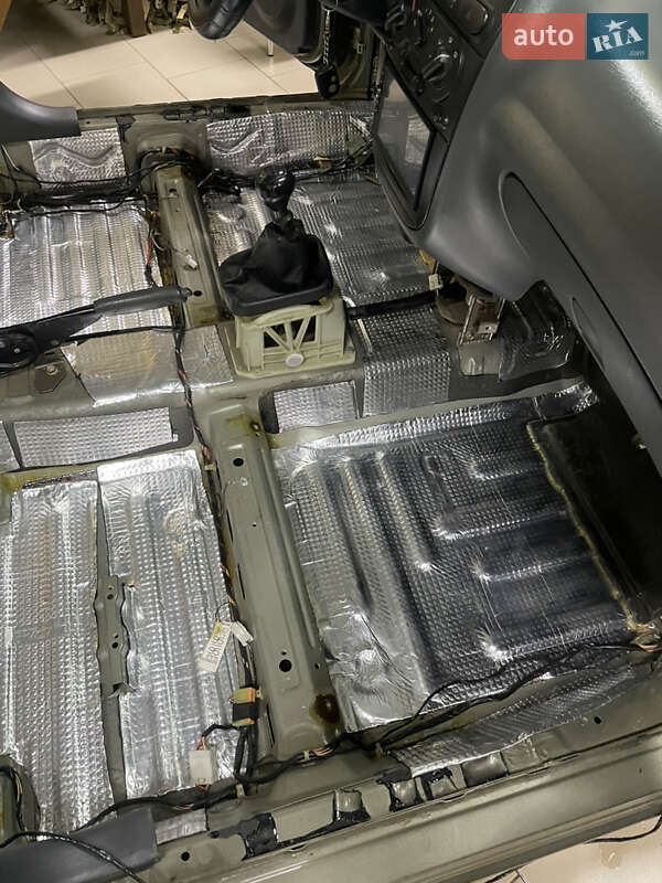 Седан Daewoo Lanos 2004 в Киеве