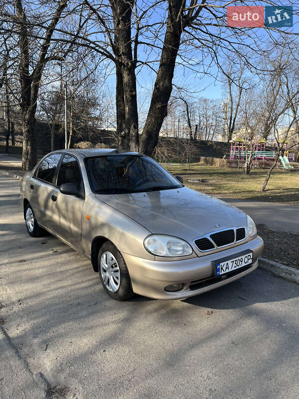 Седан Daewoo Lanos 2008 в Киеве