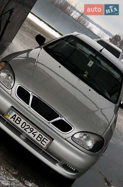 Седан Daewoo Lanos 2004 в Чернівцях