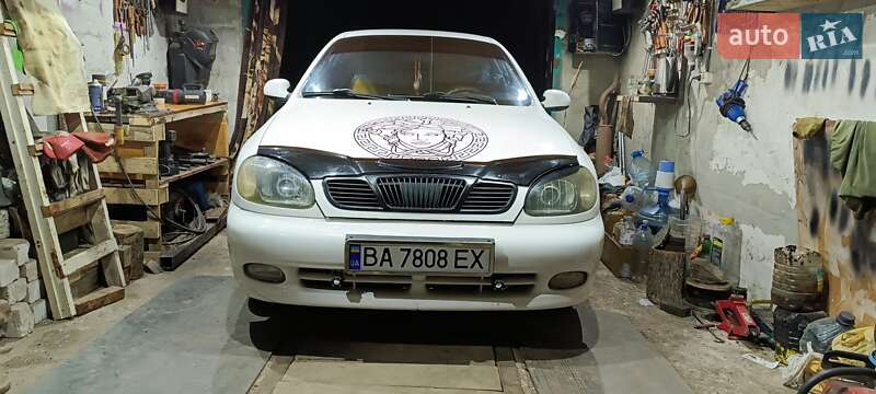 Седан Daewoo Lanos 1998 в Желтых Водах