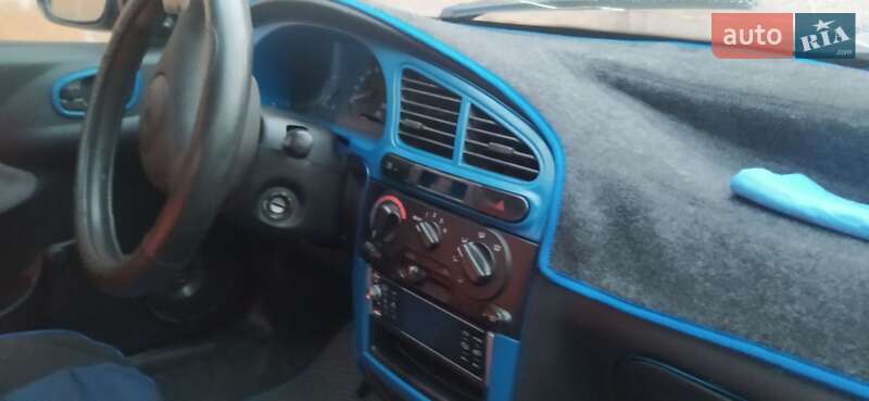 Седан Daewoo Lanos 2004 в Краматорске