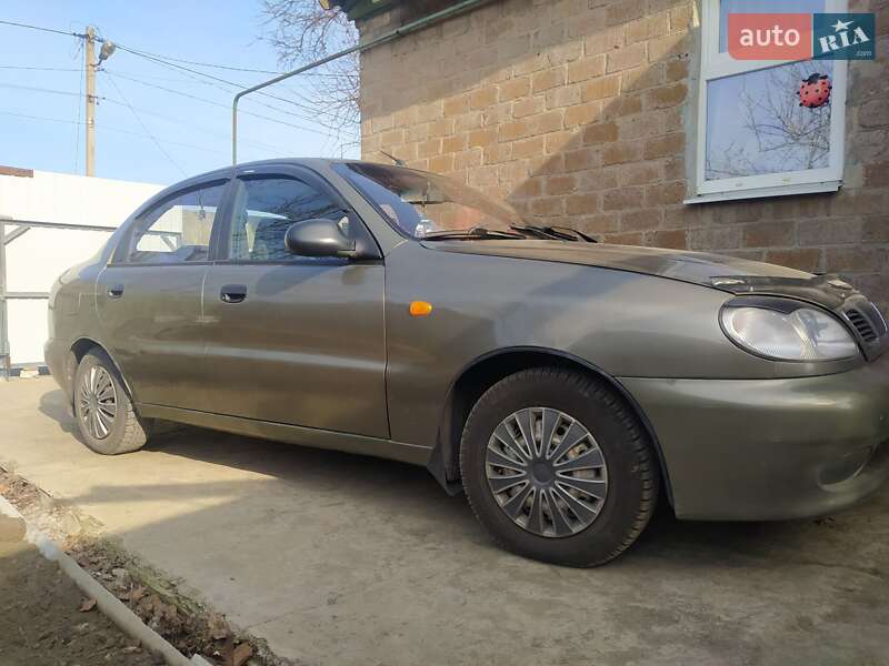 Седан Daewoo Lanos 2004 в Краматорске