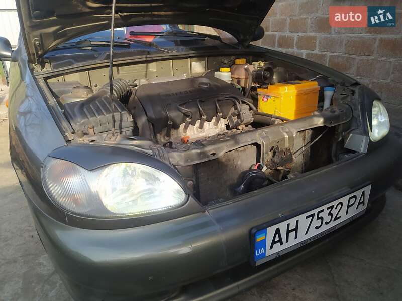 Седан Daewoo Lanos 2004 в Краматорске