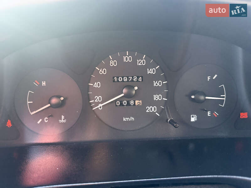 Седан Daewoo Lanos 1998 в Запорожье