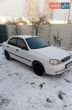 Седан Daewoo Lanos 2006 в Сновске