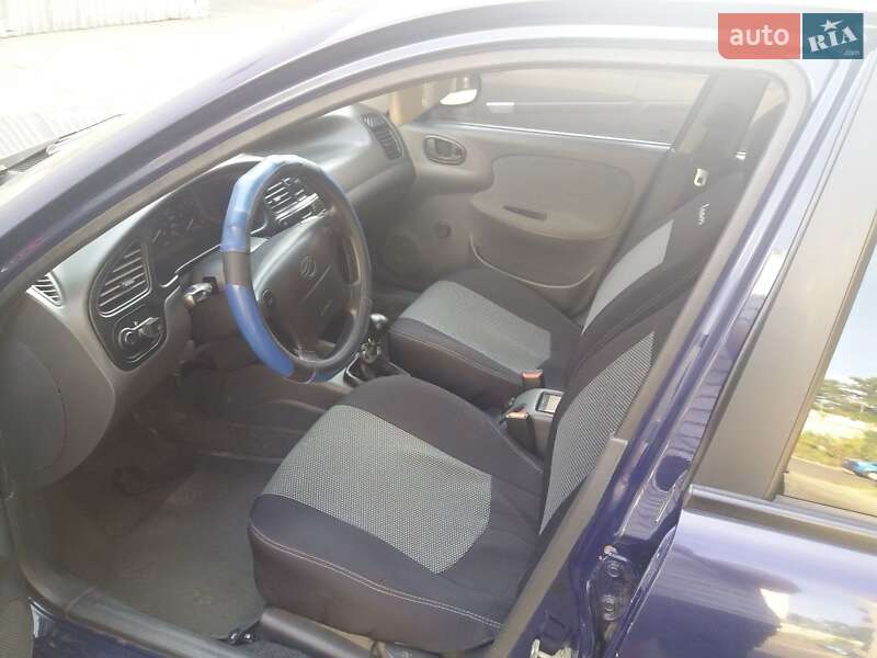 Седан Daewoo Lanos 2006 в Києві