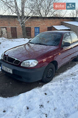 Седан Daewoo Lanos 1998 в Іванкові