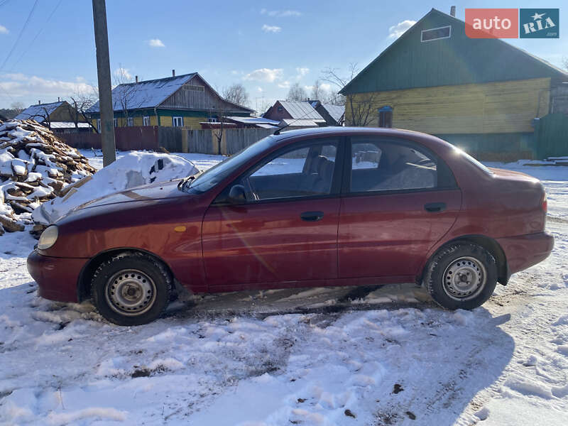 Седан Daewoo Lanos 2005 в Сновську
