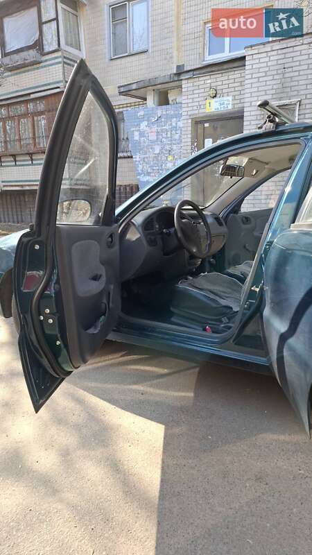 Седан Daewoo Lanos 2007 в Киеве