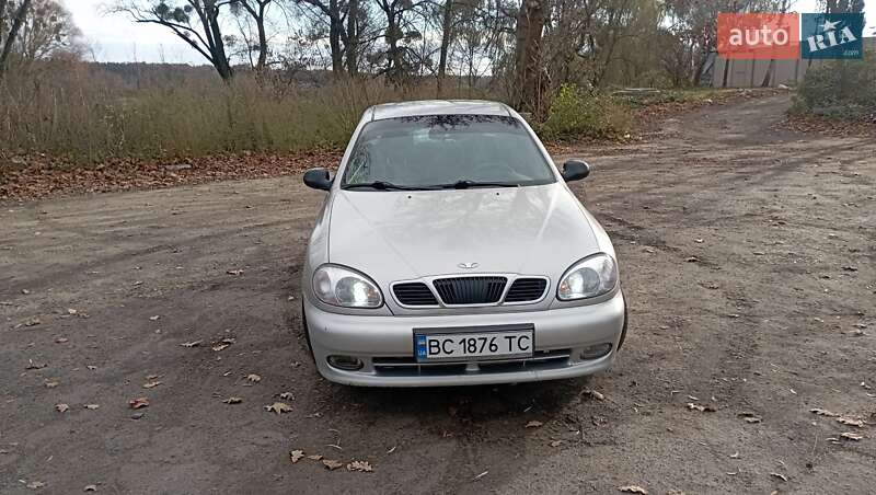 Седан Daewoo Lanos 2001 в 
