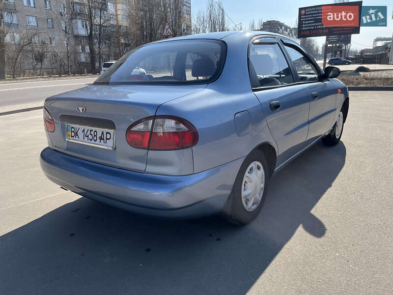 Седан Daewoo Lanos 2008 в Києві