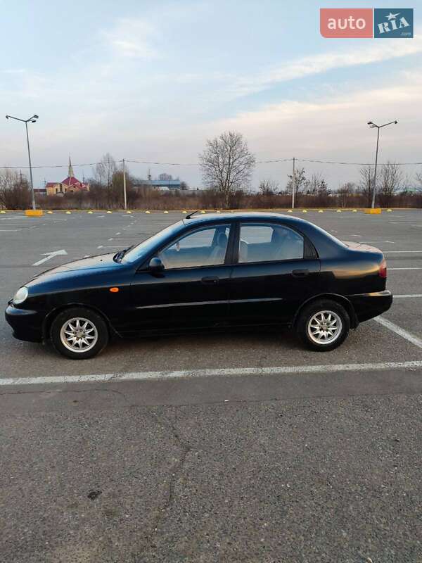 Седан Daewoo Lanos 2008 в Черновцах