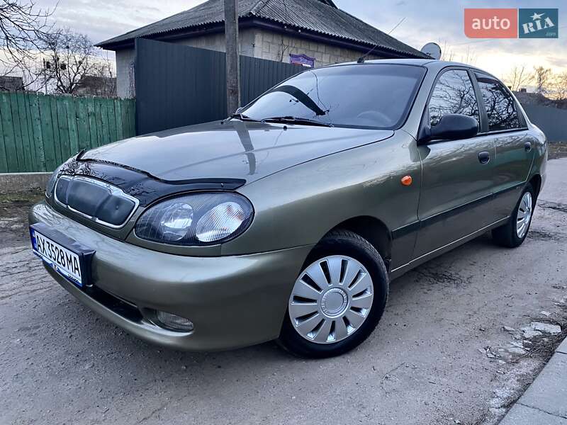 Седан Daewoo Lanos 2004 в Кобеляках