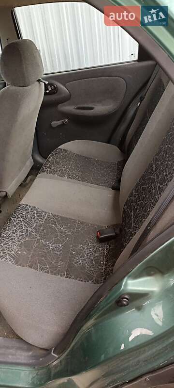 Седан Daewoo Lanos 2006 в Киеве