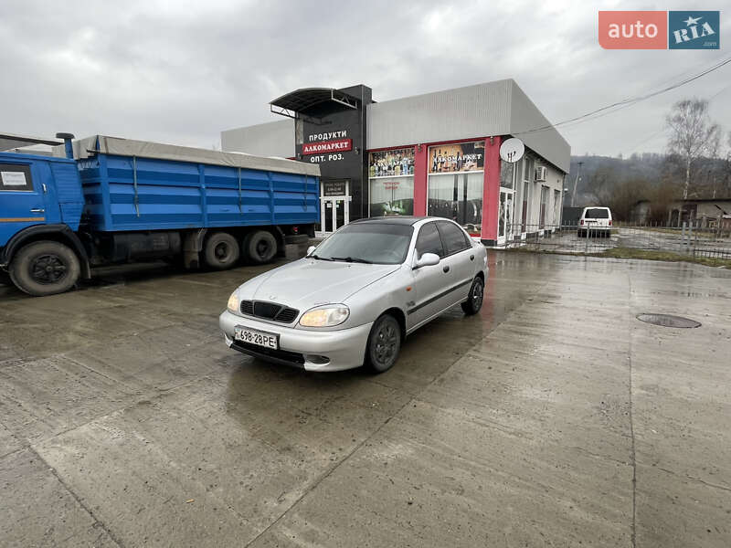 Седан Daewoo Lanos 2003 в Солотвине
