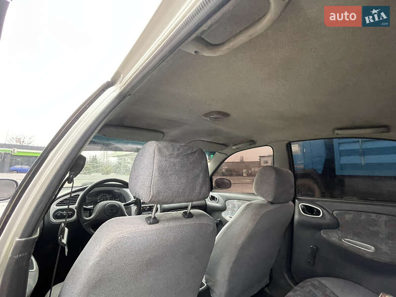Седан Daewoo Lanos 2003 в Солотвине