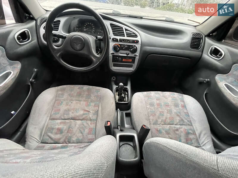 Седан Daewoo Lanos 2003 в Солотвине