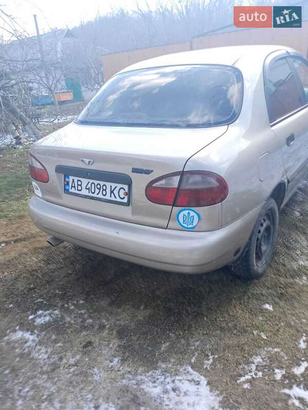 Седан Daewoo Lanos 2008 в Ладижині