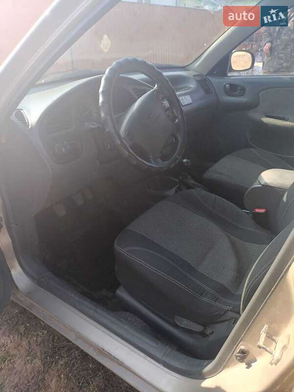 Седан Daewoo Lanos 2008 в Ладижині