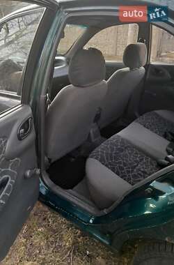 Седан Daewoo Lanos 2003 в 