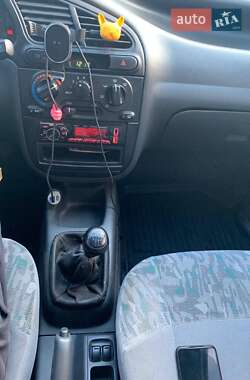 Седан Daewoo Lanos 1998 в 