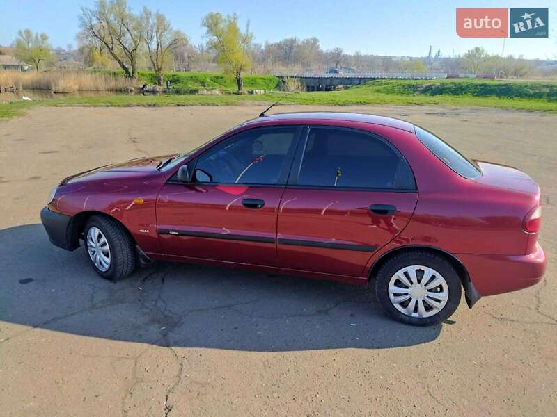 Седан Daewoo Lanos 2004 в 