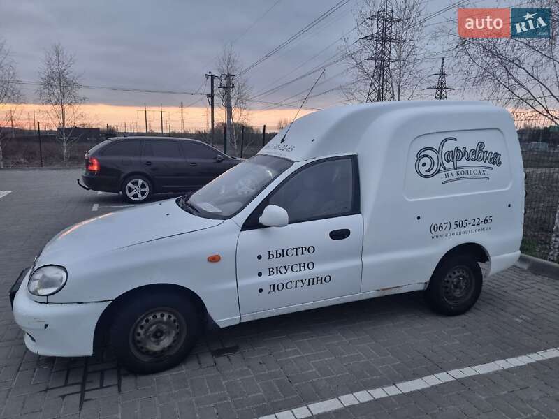 Седан Daewoo Lanos 2012 в Киеве