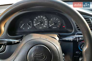 Седан Daewoo Lanos 2011 в 