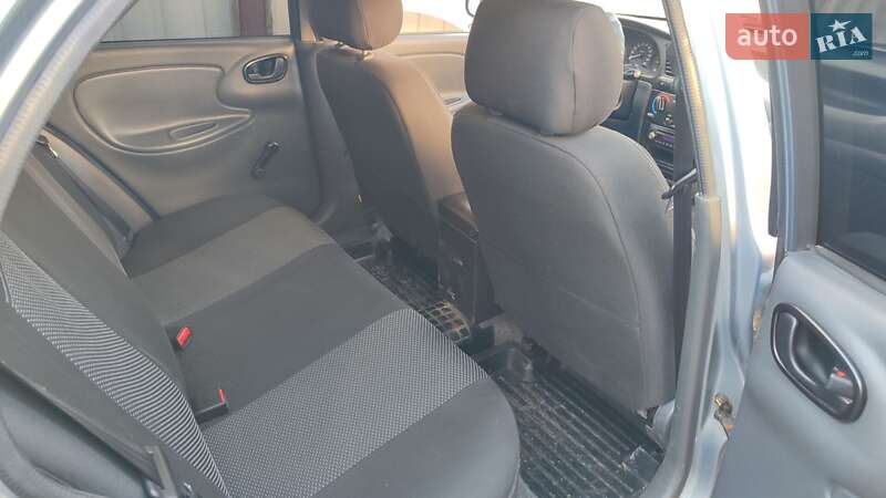Седан Daewoo Lanos 2008 в Чернигове