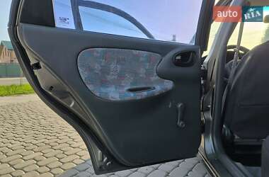 Седан Daewoo Lanos 2001 в Коломые