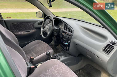 Седан Daewoo Lanos 2001 в 