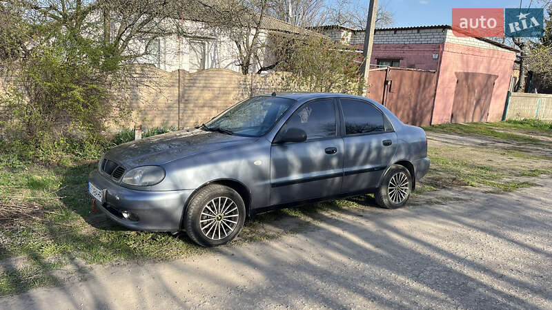 Седан Daewoo Lanos 2009 в 