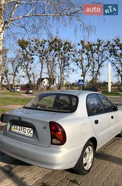 Седан Daewoo Lanos 2013 в 