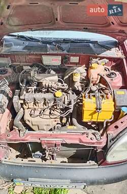 Седан Daewoo Lanos 2004 в 