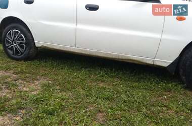 Седан Daewoo Lanos 2004 в 