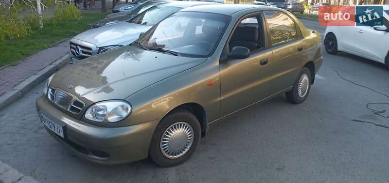 Седан Daewoo Lanos 2002 в 