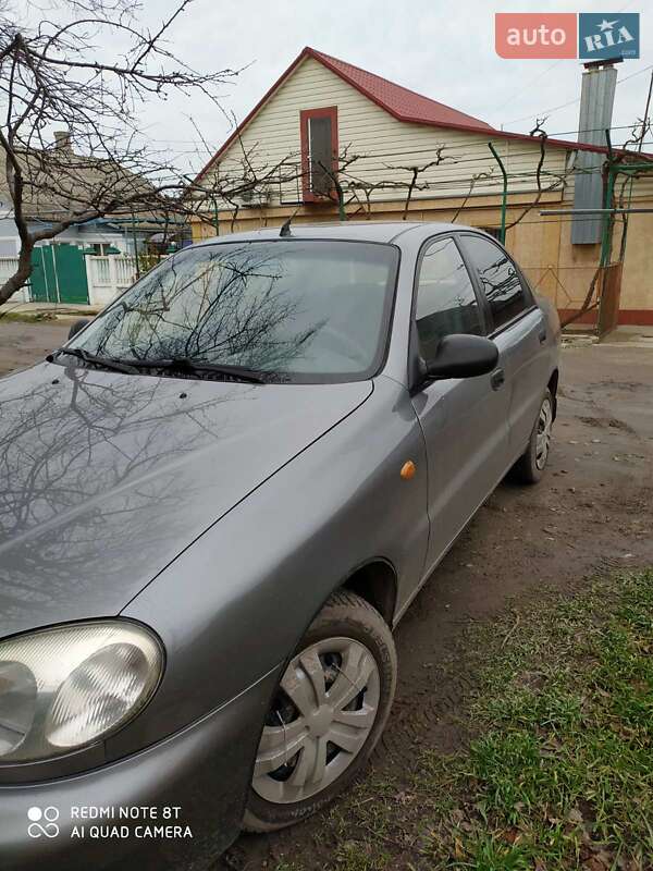 Седан Daewoo Lanos 2008 в Измаиле