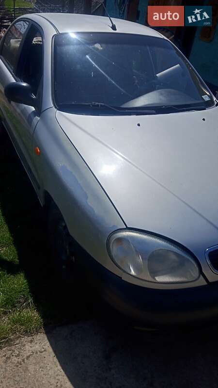 Седан Daewoo Lanos 2004 в Кропивницькому