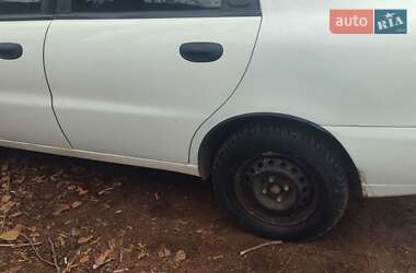 Седан Daewoo Lanos 2011 в 
