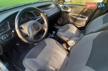 Седан Daewoo Lanos 2004 в Синельниковому