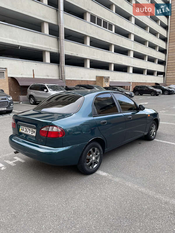 Седан Daewoo Lanos 2006 в Киеве