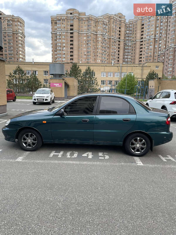 Седан Daewoo Lanos 2006 в Киеве