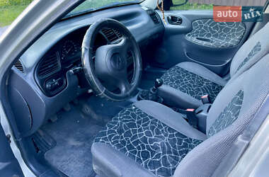 Седан Daewoo Lanos 2004 в 