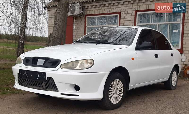 Седан Daewoo Lanos 2005 в Городищеві