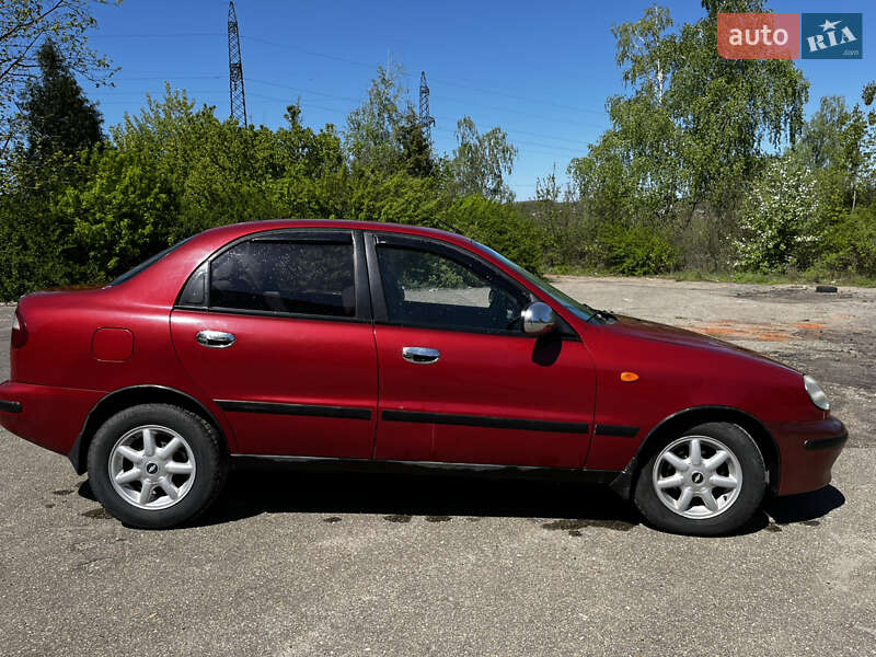 Седан Daewoo Lanos 2008 в Новому Розділі