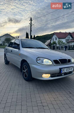 Седан Daewoo Lanos 2004 в Львові