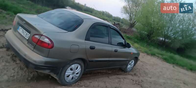 Седан Daewoo Lanos 2003 в Галиче